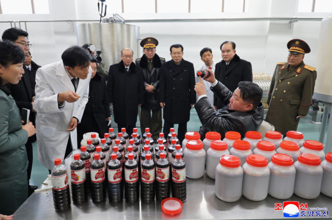 Kim Dzong Un znów grozi atomem. "System wrogów załamie sę natychmiast"