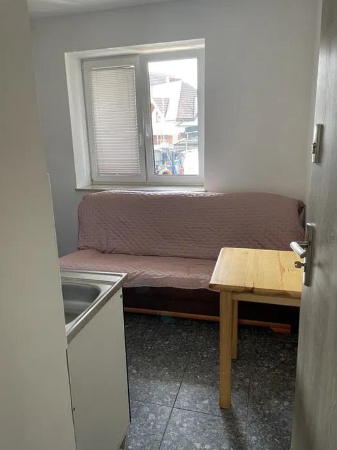 Luksus w wersji XS. 10 metrów na skraju Warszawy za jedyne 2 tys. zł