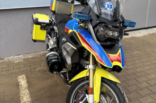 Szybciej do pacjenta. NFZ wprowadza na Warmii i Mazurach motocyklowy zespół ratownictwa medycznego 