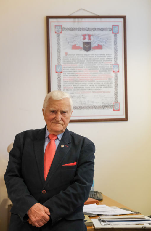 Pierwszy senior zaszczepiony