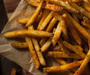 Naukowcy odkryli sposób na zdrowsze frytki. Mniej tłuszczu, mniej kalorii a smak ten sam