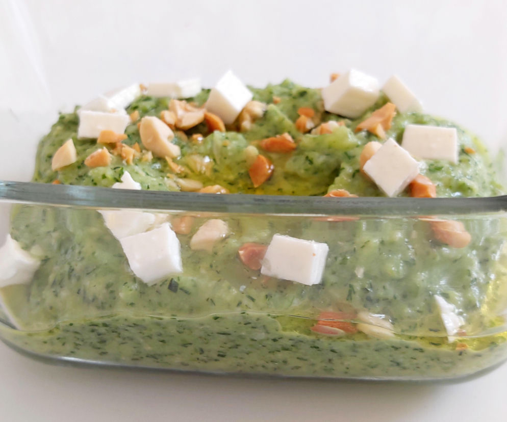 Dietetyczna, kremowa i obłędna. Pasta z cukinii, którą robi się w 15 minut