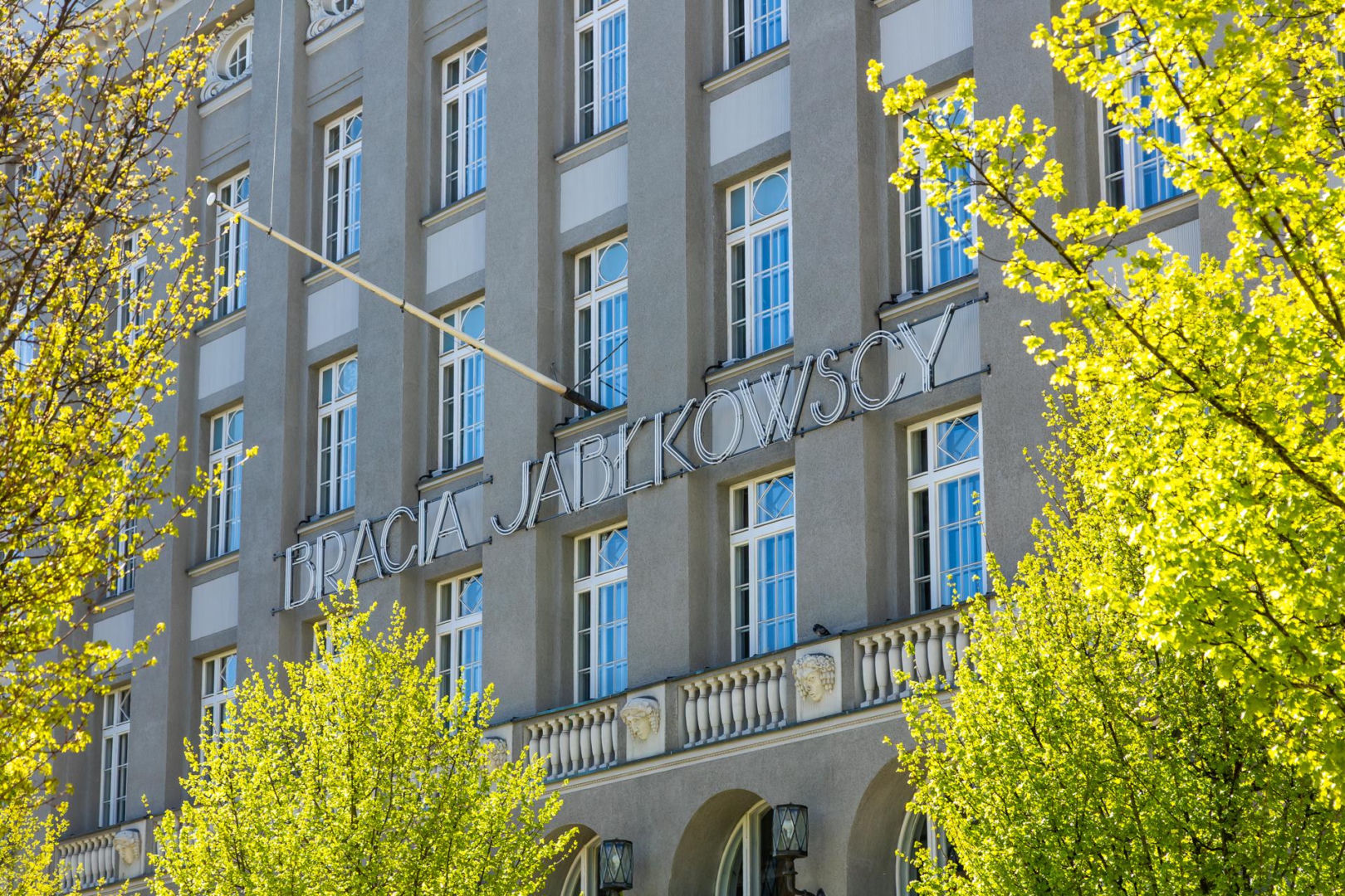Dom Towarowy Braci Jabłkowskich w Warszawie