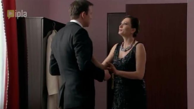 PRZYJACIÓŁKI 2 sezon odc. 26. Wojtek (Lesław Żurek), Zuza (Anita Sokołowska)