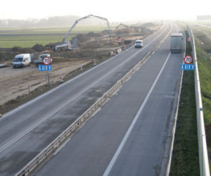 A1 w Łódzkiem: Kierowcy mają już do dyspozycji cztery pasy ruchu! Na którym odcinku autostrady?