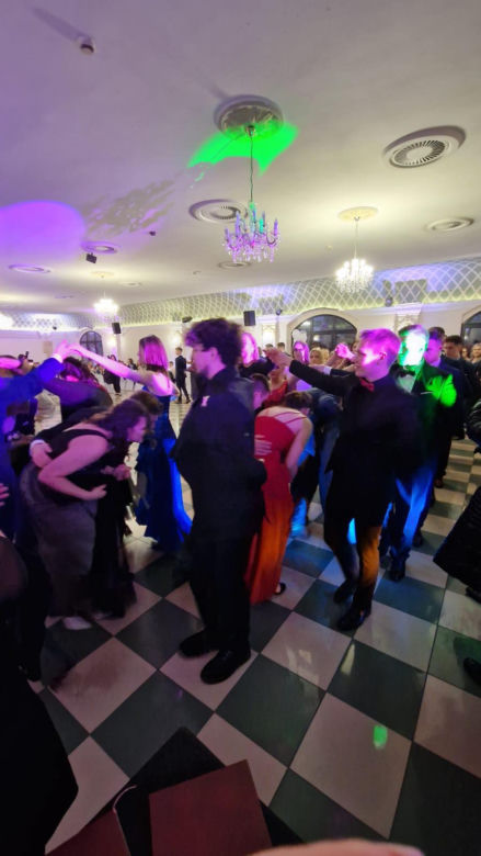 Bal odbył się w Hotelu Park na 102 przed maturą