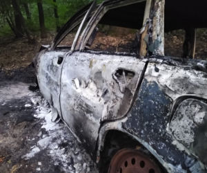 Spowodował wypadek i uciekł z miejsca wypadku. Spalił samochód, by zatrzeć ślady