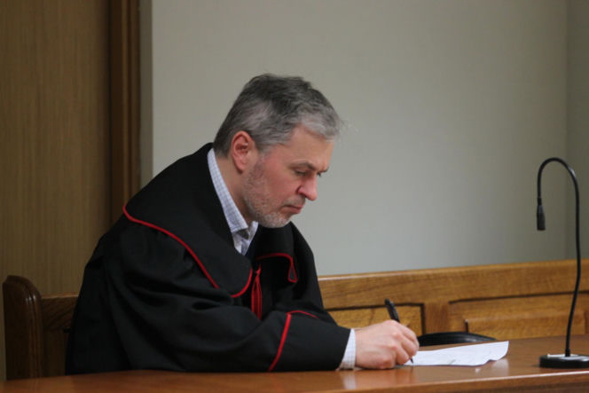 Drzwi przycięły mu nóżkę, tramwaj przeciągnął ciało po torowisku. Finał głośnej sprawy w sądzie w Warszawie