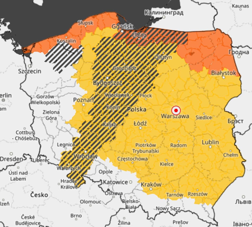 Wichura przechodzi przez Dolny Śląsk. Połamane drzewa, zablokowane drogi 
