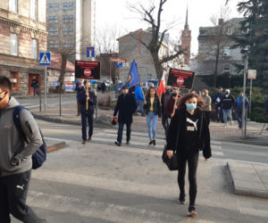 Stop podwyżkom za wodę! Uliczny protest mieszkańców Tarnowa