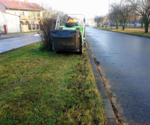 W tym roku zima nie zaskoczy drogowców! Wyjechali na drogi… KOSIARKAMI