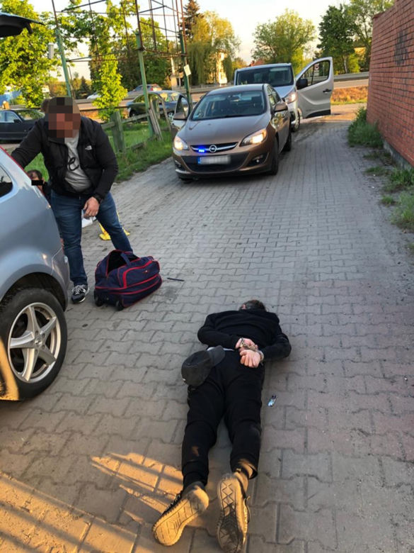 Gruzin okradający kierowców metodą "na kolec" zatrzymany
