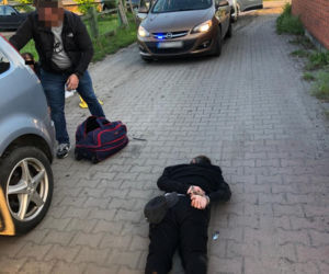 Gruzin okradający kierowców metodą na kolec zatrzymany