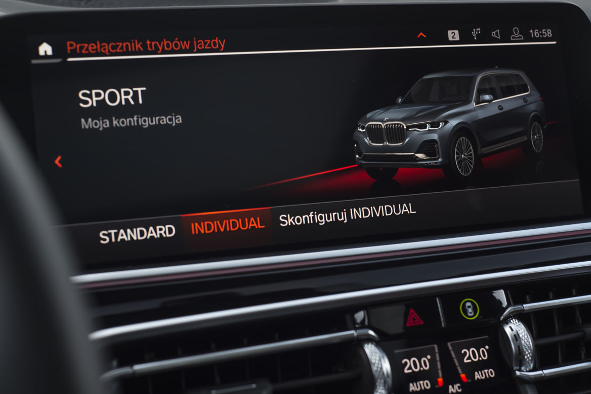 BMW X7 40i xDrive Steptronic 8