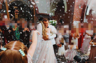Poruszający gest na ślubie Rafała Brzozowskiego! Tego się państwo młodzi nie spodziewali