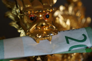 Bogacze zrobią to przed 17 lutego. Tak otwierają się na obfitość i pomyślne możliwości w Roku Ognistego Konia. Chiński Nowy Rok 2026