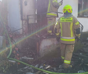 Tragedia pod Żninem. Mężczyzna nie żyje, dom stanął w ogniu! [ZDJĘCIA]