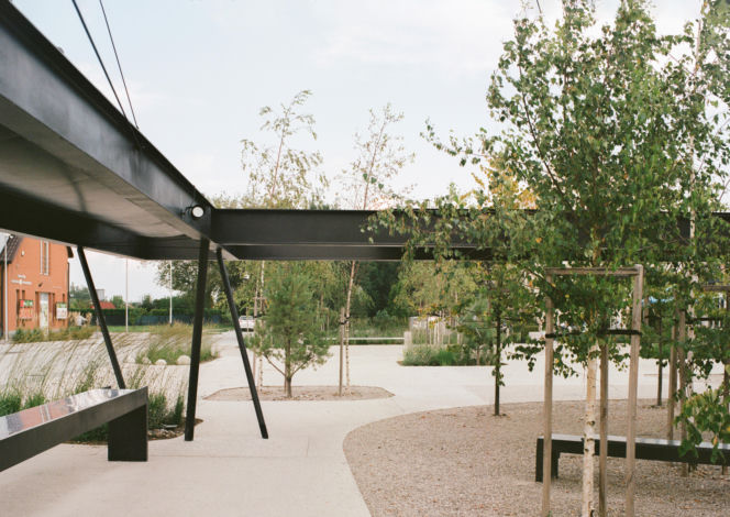 Plac Handlowy w Gorzycach. Bartosz Bukowski i Michał Woźniak