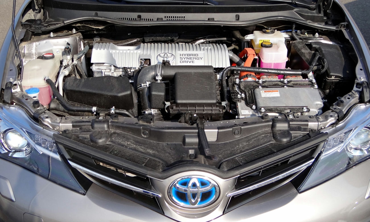 Toyota Auris Touring Sports vs. Honda Civic Tourer