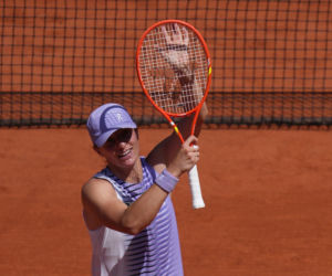 Iga Świątek na ostatnim treningu przez III rundą Roland Garros