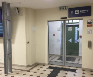 Zabytkowy dworzec kolejowy w Boguszowie-Gorcach odzyskał dawny blask