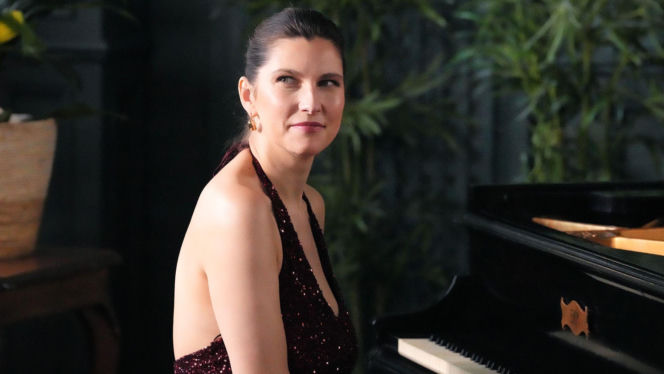 Barwy szczęścia odc. 3362. Regina (Kamila Kamińska)