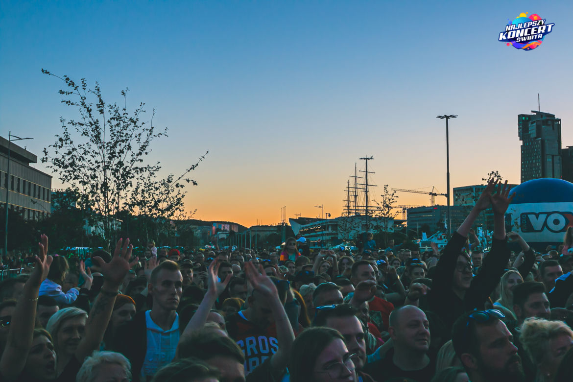 Najlepszy Koncert Świata 2022 w Gdyni. Co tam się działo! Zobacz zdjęcia z imprezy VOX FM