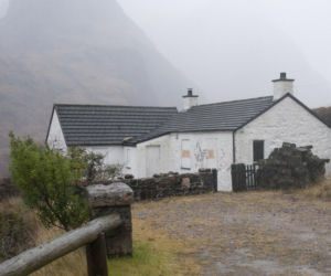 Spalili dom Jimmy'ego Savile'a! Żądają wyburzenia