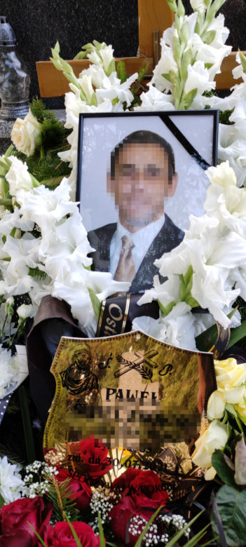 Zatrzymali go za jazdę na podwójnym gazie, wieczorem zgiął w tym samym samochodzie
