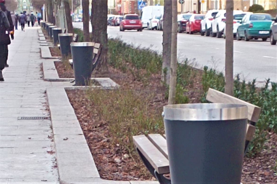 Kolekcjoner pokryw śmietnikowych w rękach policji. Zniszczył kilkadziesiąt kubłów w centrum Szczecina
