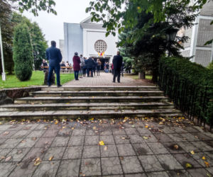  Ostatnie pożegnanie Pauliny. 25-latka została brutalnie zamordowana na oczach dzieci [RELACJA Z UROCZYSTOŚCI]