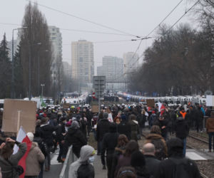 Dom Jarosława Kaczyńskiego otoczony jak twierdza