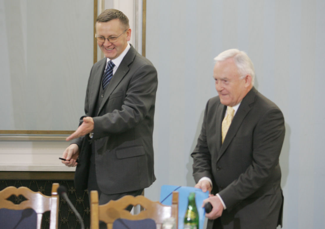 Leszek Miller przed komisją hazardową
