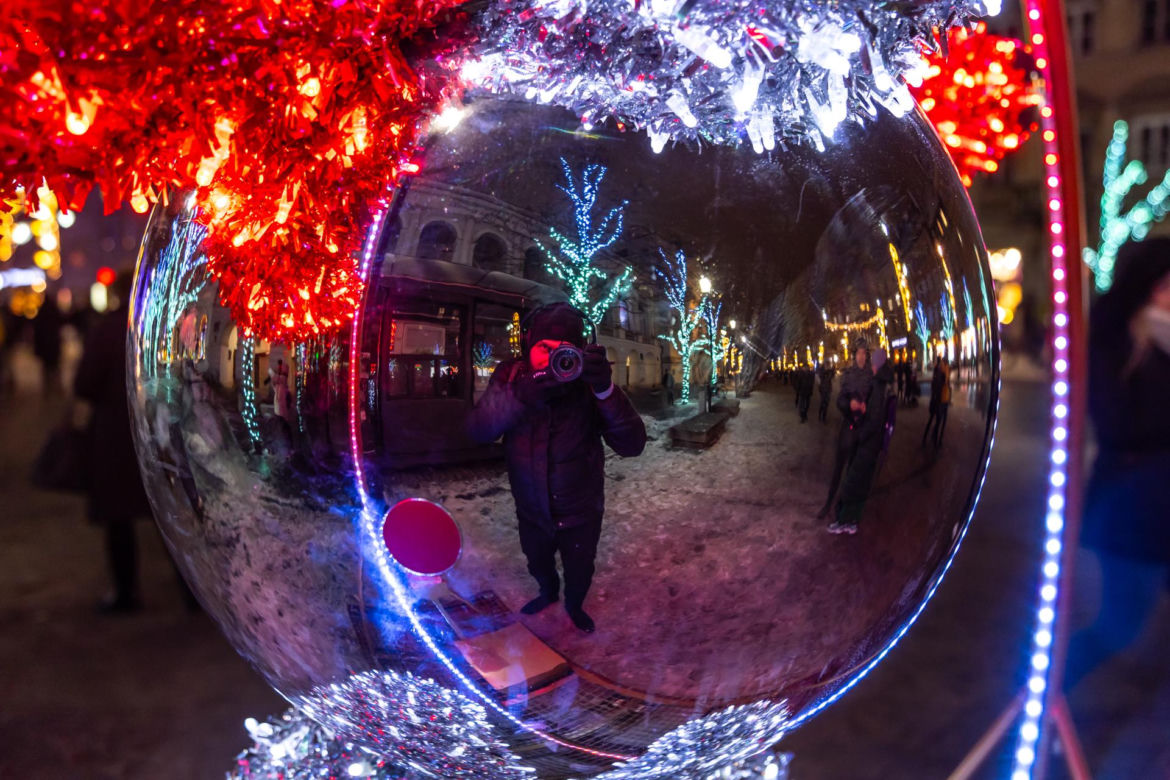 Iluminacja świąteczna 2023 w Warszawie - zdjęcia