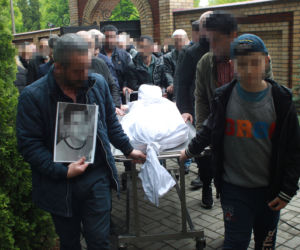 Ofiarę mordercy pochowano w całunie