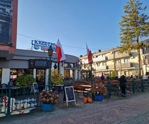 Nowy trend nad morzem! Lody i pamiątki w połowie listopada? Ta nadmorska miejscowość jest czynna cały rok