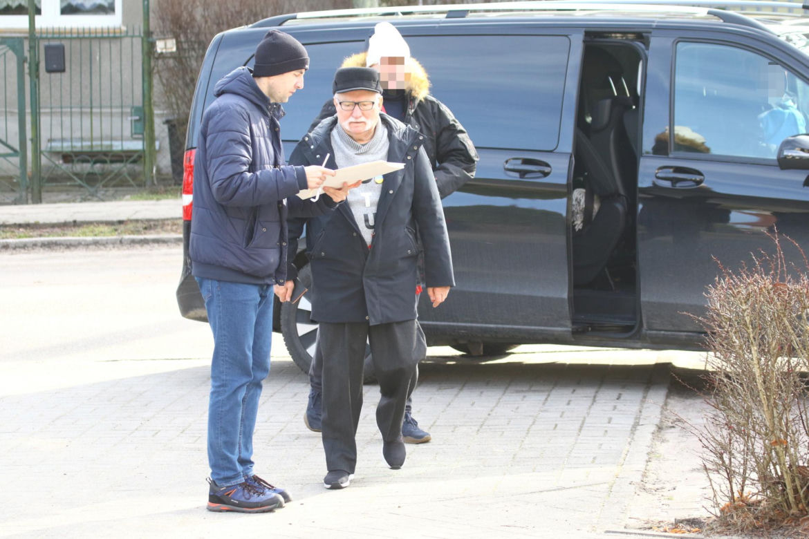 Wałęsa zaczepiony pod kościołem. Szok, co od niego chcieli! 