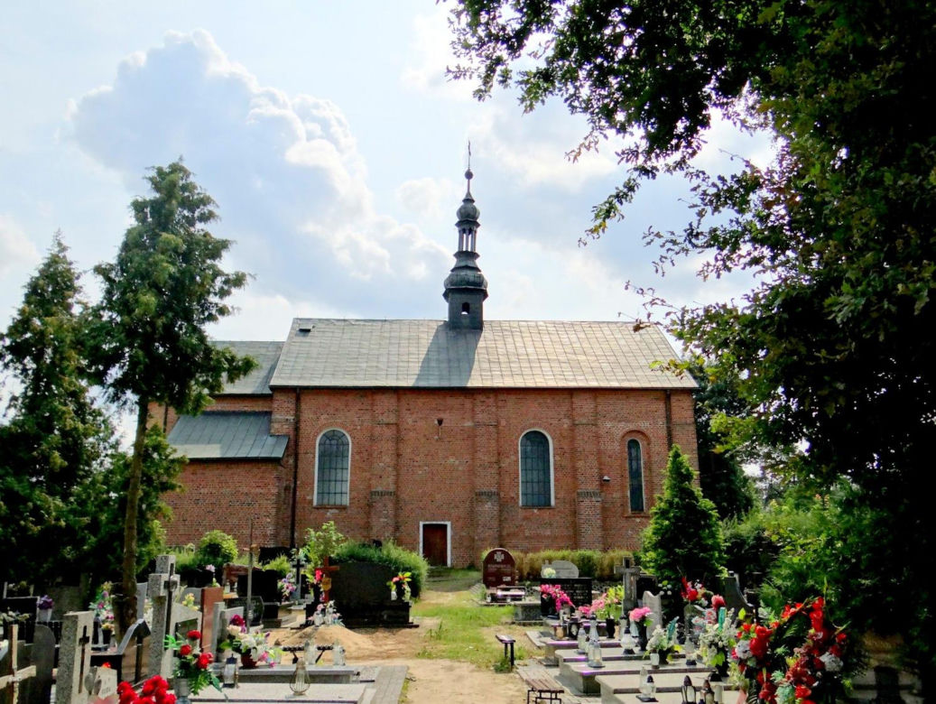 To jedno z najpiękniejszych miast w województwie łódzkim. Kiedyś było związane z Krakowem