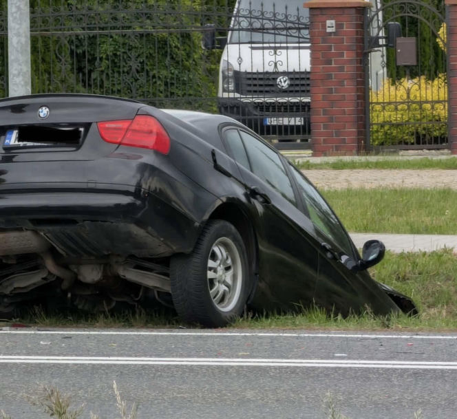 Poważny wypadek w miejscowości Sadowie. Zablokowana DK9, są ranni
