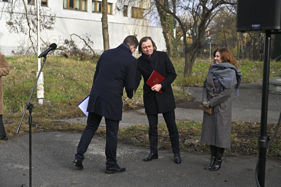 Prezydent i wojewoda zdradzili plany na odebrane Rosjanom osiedle przy Sobieskiego