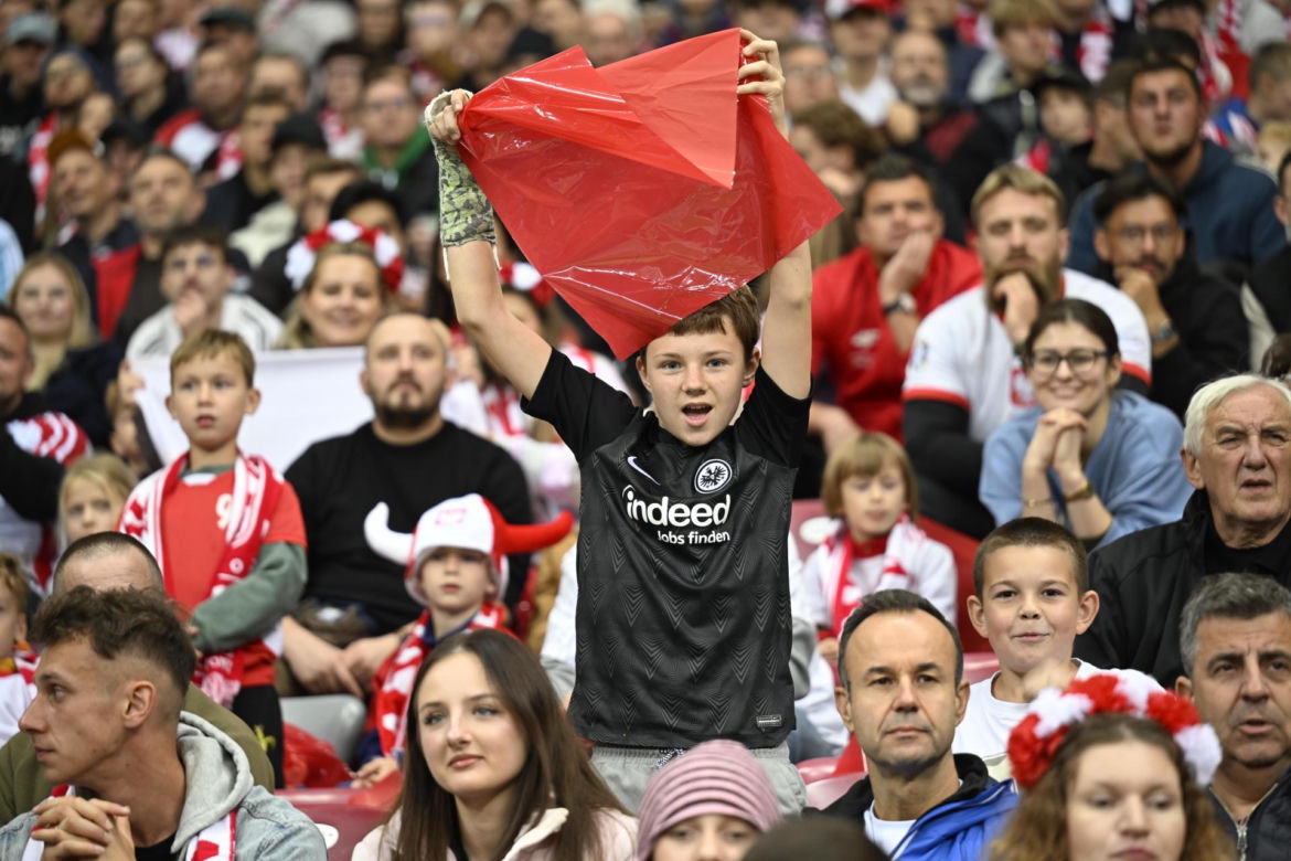Kibice na meczu Polska - Rumunia. Znajdź się na zdjęciach z Narodowego!