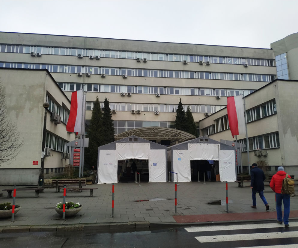 Piłkarz, którzy zagrał mecz mimo zakażenia koronawirusem skazany przez krakowski sąd