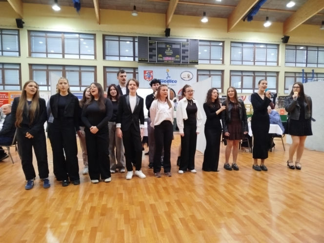 Już po raz ósmy w Siedlcach rywalizowali młodzi kelnerzy z całej Polski