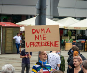 Katowice: Tłumy na proteście społeczności LGBT. Ludzie to nie ideologia! 