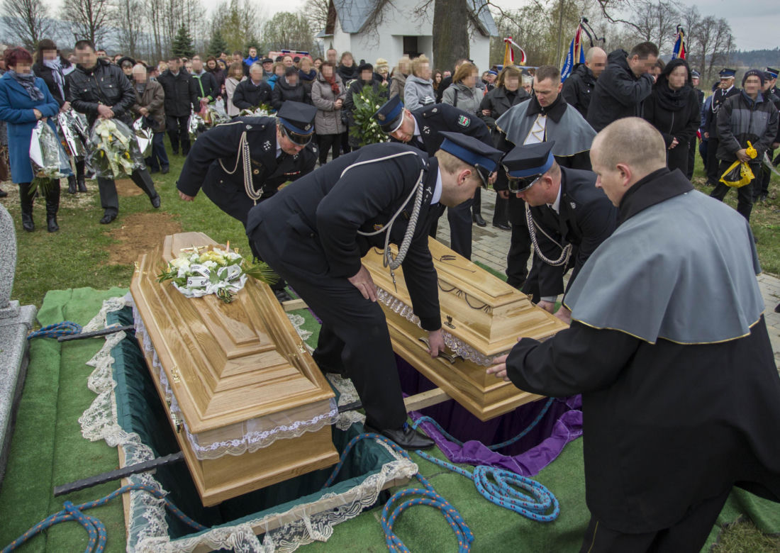 Pogrzeb ofiar katastrofy w Świebodzicach