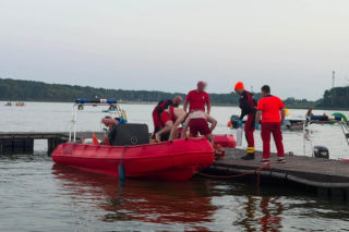 Dramatyczna akcja nad Zalewem Cedzyna! Wyścig z czasem i desant LPR. Uratowano 19-latka