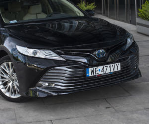 Toyota Camry 2.5 Hybrid Dynamic Force 218 KM e-CVT Executive