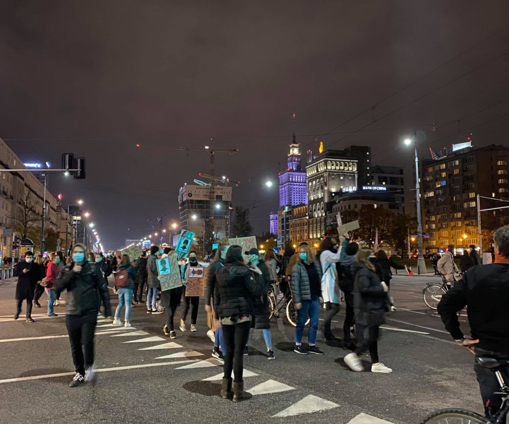 Kobiety protestują w Warszawie. Ogólnopolski Strajk Kobiet