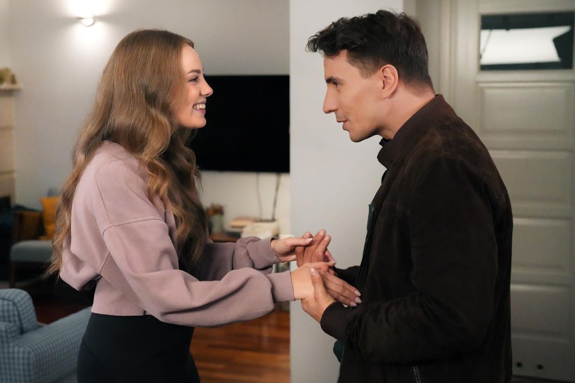 Barwy szczęścia odc. 2978: Oliwka (Wiktoria Gąsiewska), Tomasz Kępski (Jakub Sokołowski) 