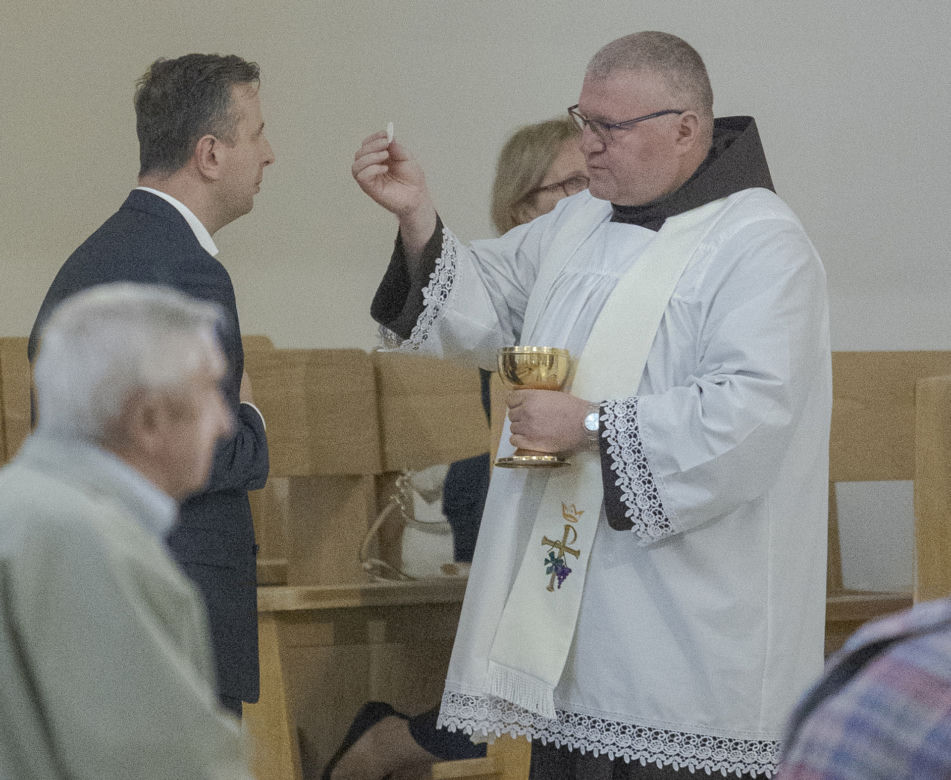 Kosiniak-Kamysz w kościele. Poszedł do komunii